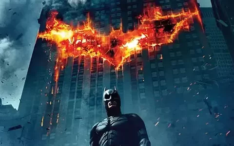 《蝙蝠侠黑暗骑土》科幻惊悚电影解说文案